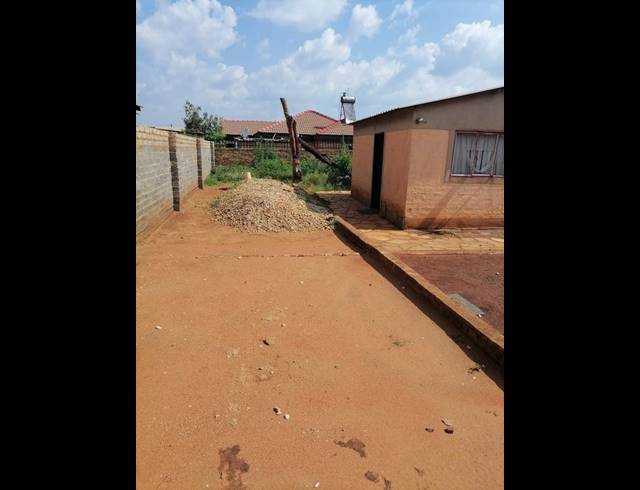 2 BEDROOM HOUSE FOR SALE IN SOSHANGUVE SOUTH